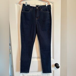 NWT Seven7 High Rise Skinny Jean - Size 8